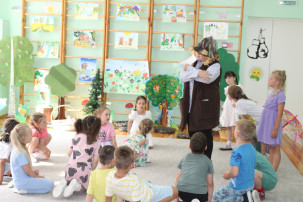 Экологический праздник "Мы друзья природы" Экологический праздник "Мы друзья природы".
